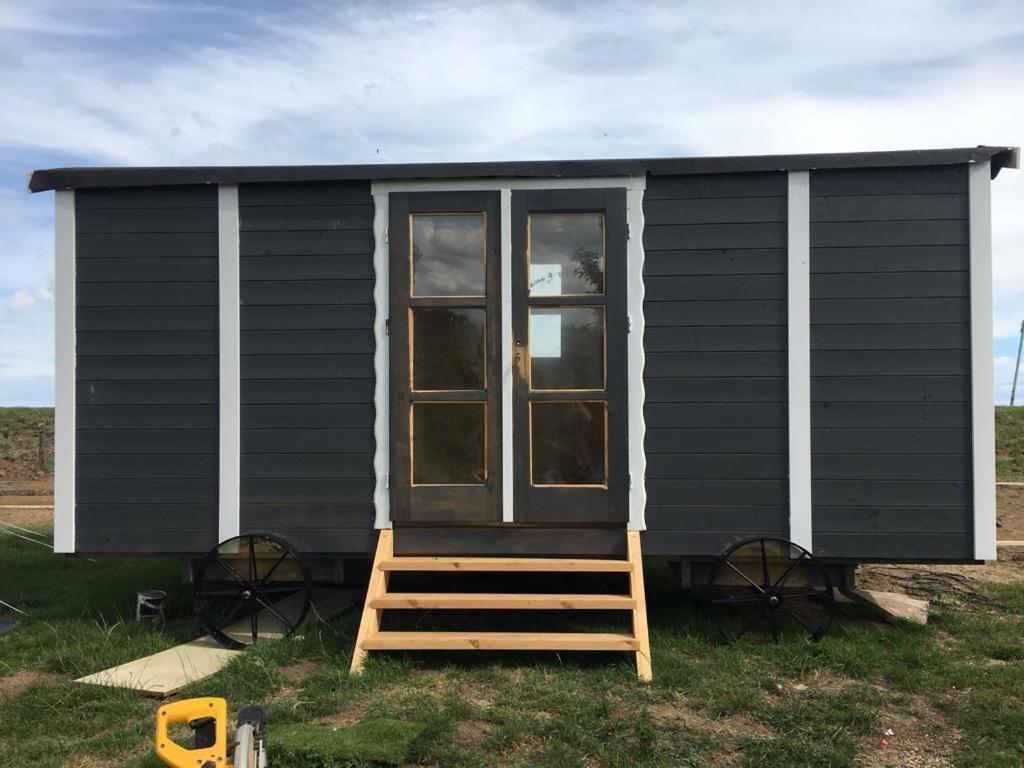 Luxury Glamping At The Riverside Hotel Skegness Exterior foto
